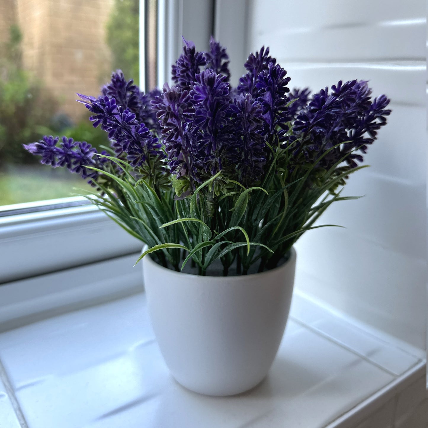 Artificial Lavender Flower Stems in 8cm White Ceramic Pot